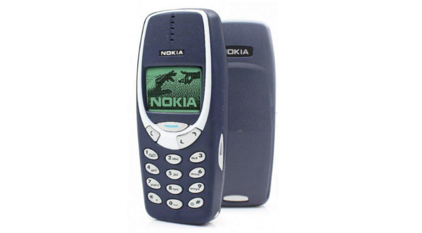 Nokia 3310 uudella akulla + laturi (käytetty)